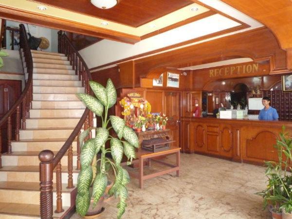 Marina Inn Pattaya Extérieur photo