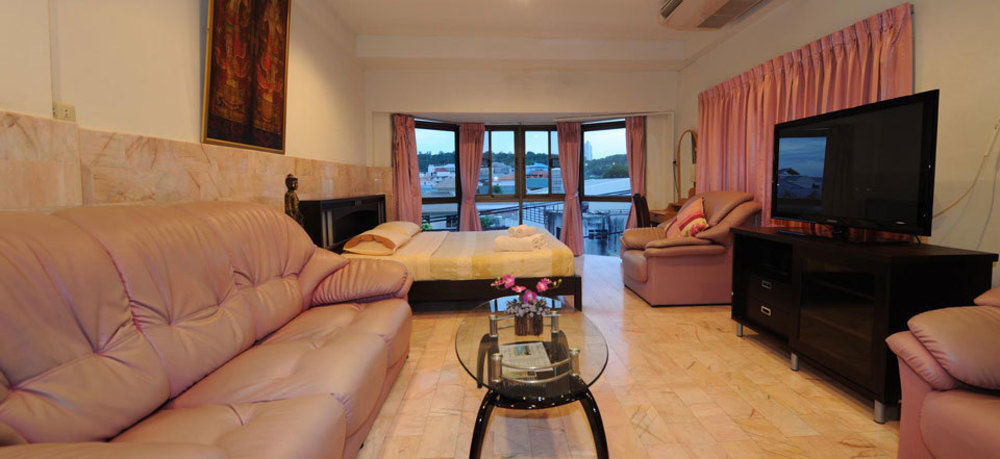 Marina Inn Pattaya Extérieur photo
