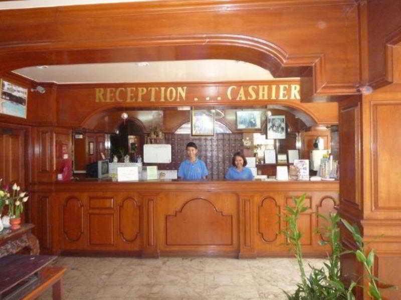 Marina Inn Pattaya Extérieur photo